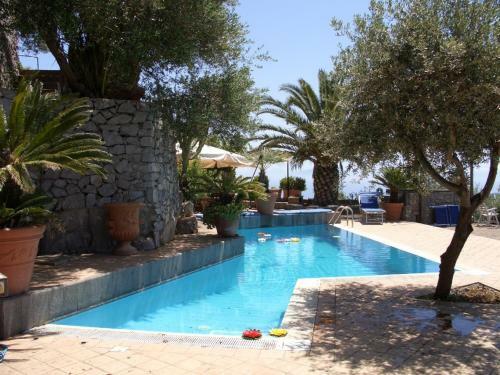 San Michele Di Serino Villa Sleeps 14 Pool Air Con