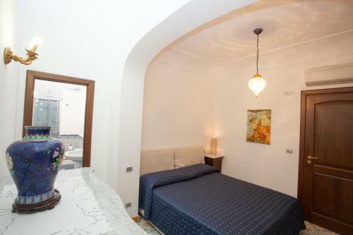 San Michele Di Serino Villa Sleeps 14 Pool Air Con
