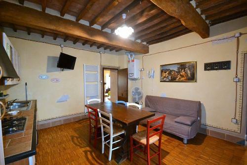 Sansepolcro Apartment Sleeps 6 Wifi
