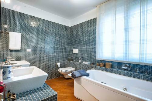 Sant'agata Villa Sleeps 8 Pool Wifi