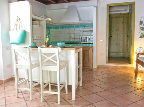 Villa Jungle House - Pineta Is Morus