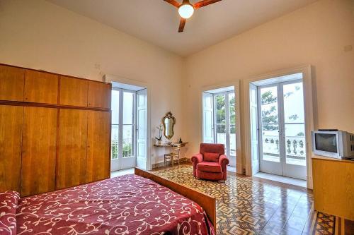 Sant'agnello Villa Sleeps 8 Wifi