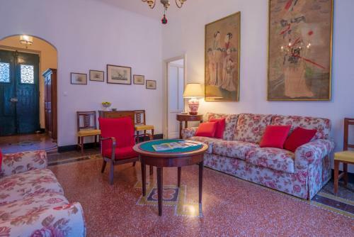 Apartamento Old Villa With Garden & Parking