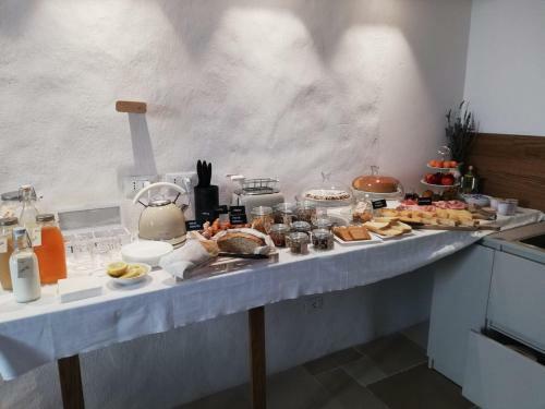 Hostal C� Ma�na