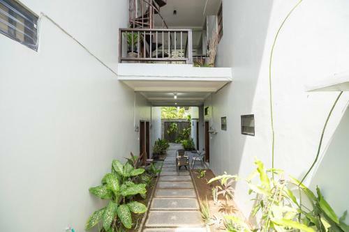 Hostal Vaccinated Staff - Oyo 2417 Panen House