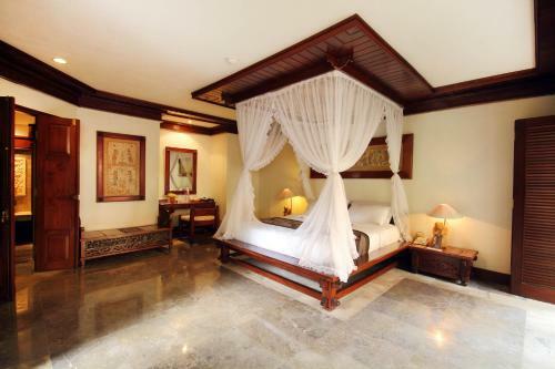 Hotel Grand Balisani Suites