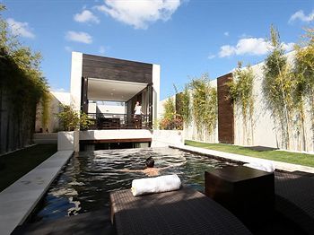 Amana Villas