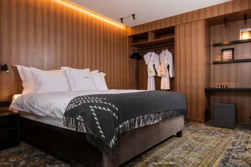 Ion Luxury Adventure Hotel