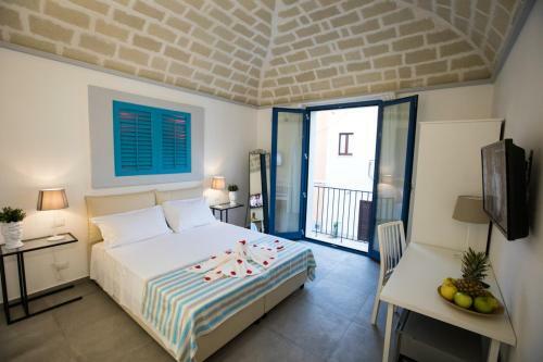 Hostal Acquar� Suite Rooms