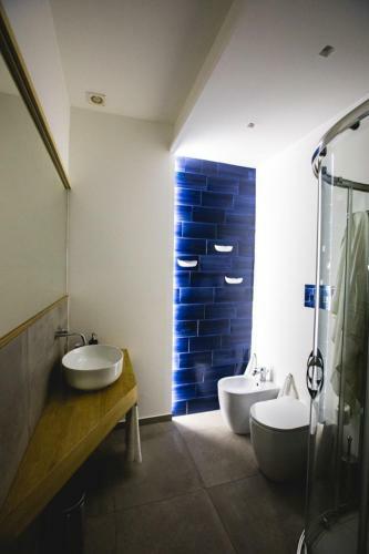 Hostal Acquar� Suite Rooms