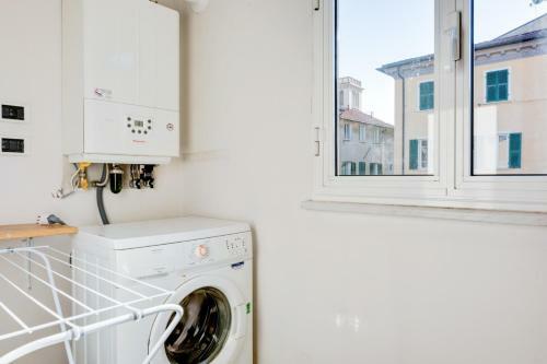 Sarzana White Apartment Nel Centro Storico