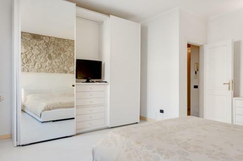 Sarzana White Apartment Nel Centro Storico