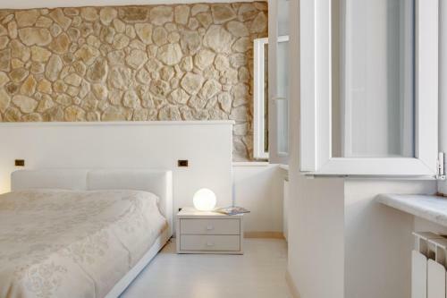 Sarzana White Apartment Nel Centro Storico