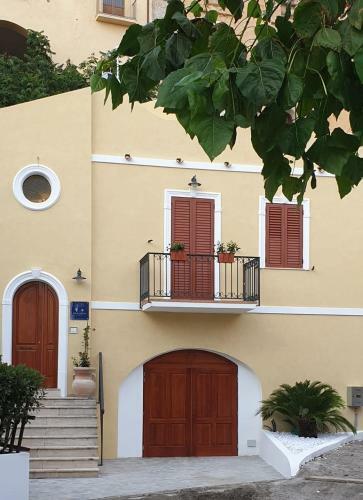 Hostal Porta Marina Guest Rooms