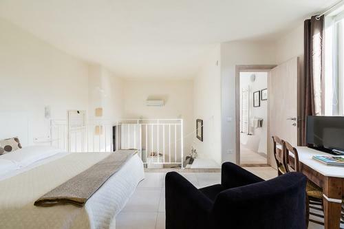 Villa In Sava Sleeps 17 With Pool Air Con And Wifi