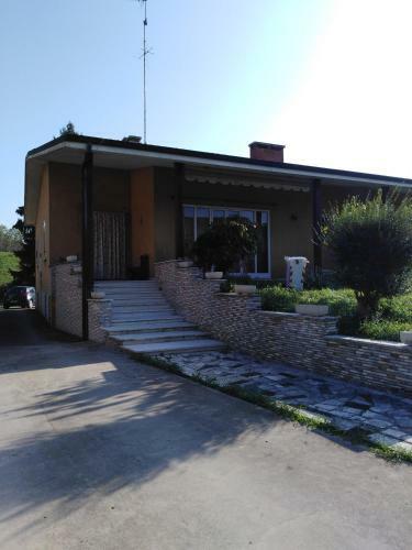 Libellula Sul Po, Villetta 400 Mq Su 2 Piani