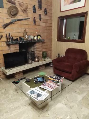Libellula Sul Po, Villetta 400 Mq Su 2 Piani