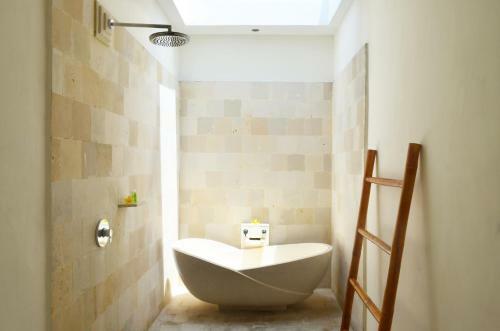 Jas Green Villas And Spa