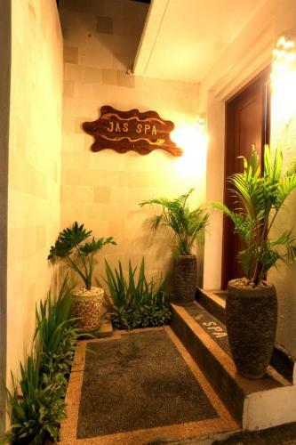 Jas Green Villas And Spa