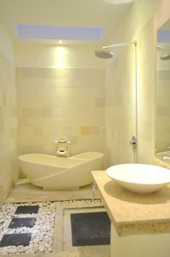 Jas Green Villas And Spa