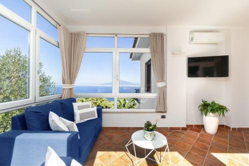Amore Rentals - Villa Bianca 1