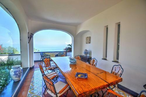Sorrento Villa Sleeps 10 Pool Air Con Wifi