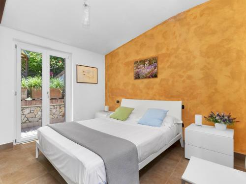 Priora Villa Sleeps 14 Pool Wifi