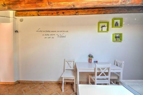 Cappuccini Villa Sleeps 3 Wifi