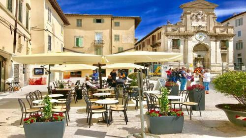 Apartamento Terrazza Duomo/sleeps 6/spoleto Centre