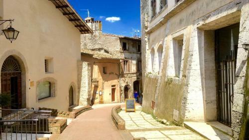 Spoleto Antiquity. Car Unnecessary. Rome 1 Hour