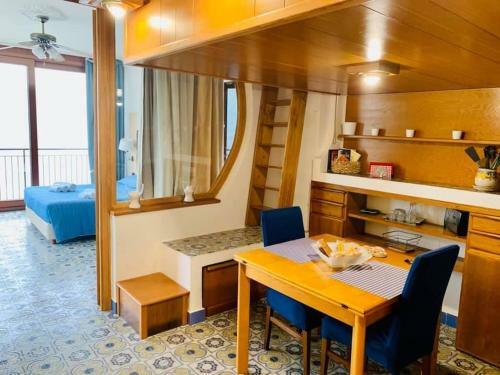 Apartamento A Picco Sul Mare