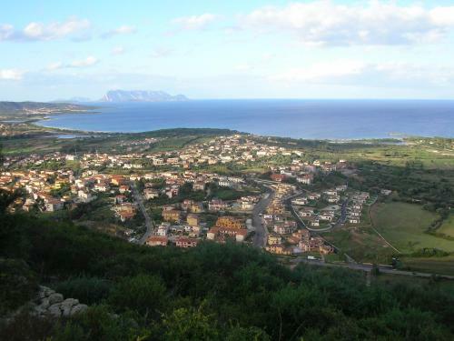 Tanaunella Apartment Sleeps 4 With Pool Air Con And Wifi