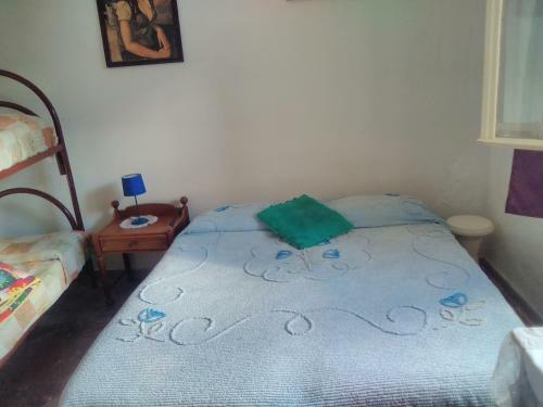 Hostal Room In Guest Room - Bright Room With Etna View