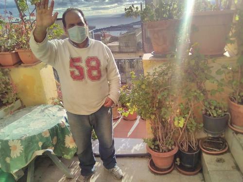 Hostal Room In Guest Room - Bright Room With Etna View