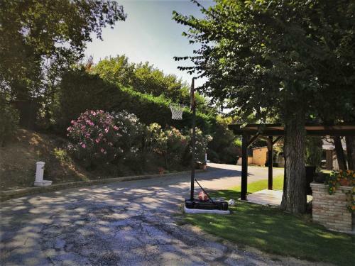 Spacious Villa In Tavullia With Swimming Pool