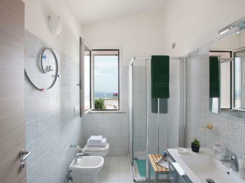 Spacious Villa In Tavullia With Private Swimming Pool