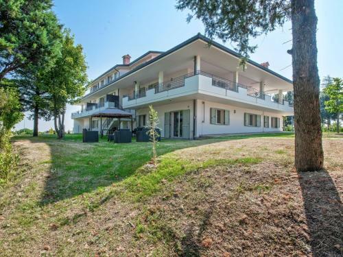 Plush Villa Apartment In Tavullia With Jacuzzi