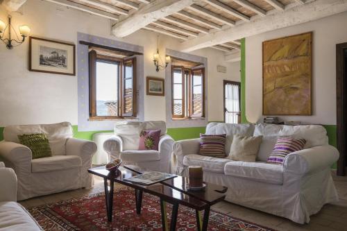 Castello Di Tocchi Villa Sleeps 27 Pool Air Con