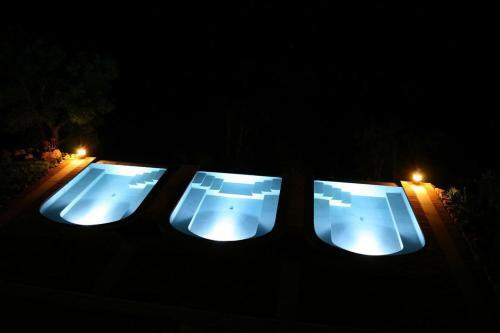 Castello Di Tocchi Villa Sleeps 27 Pool Air Con