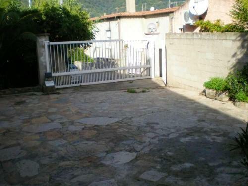 Apartment With 3 Bedrooms In Teulada