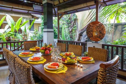 Hostal Villa Lotos