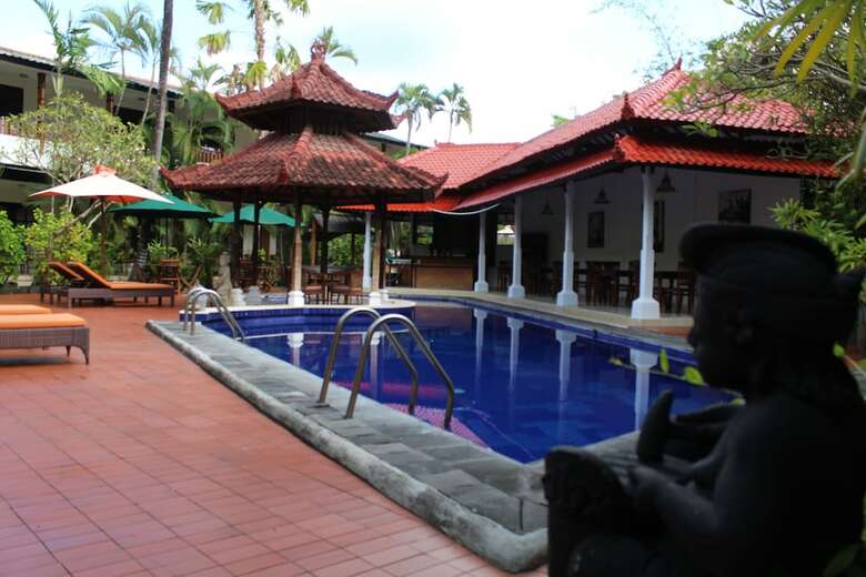 Sarinande Hotel