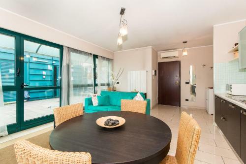 Vanchiglietta Terrace Apartment