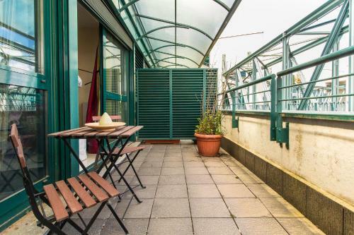 Vanchiglietta Terrace Apartment