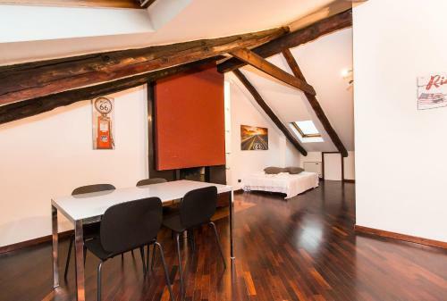 Cenisia Attic Apartment