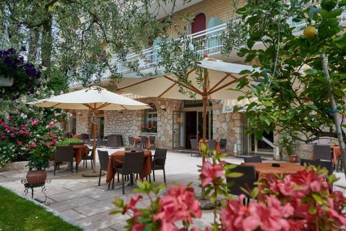 Hotel Benacus Torri Del Benaco