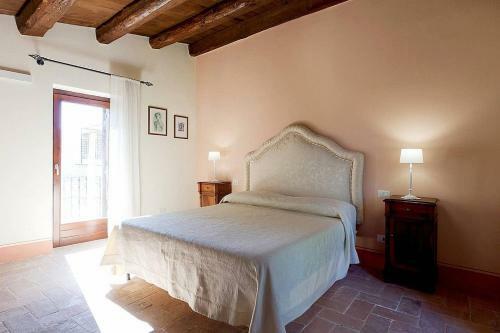 Torreorsina Holiday Home Sleeps 4 With Air Con