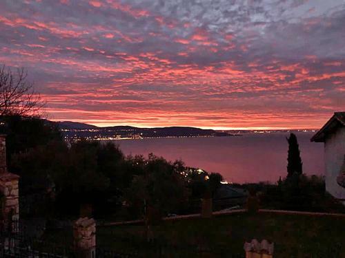 Apartment Loretta In Villa Fiore