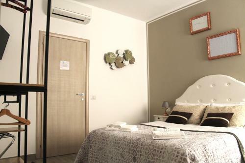 Hostal Dimore Del Sud City Center