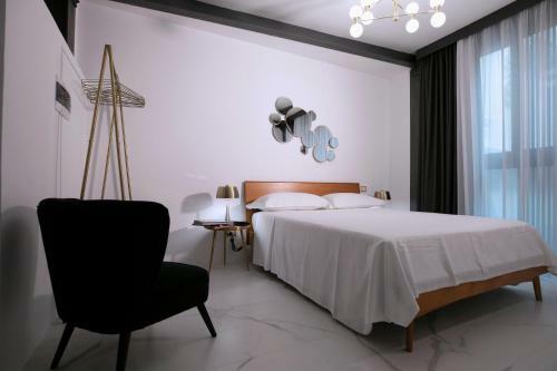 Aparthotel Azzoli Trapani - Apartments&skypool